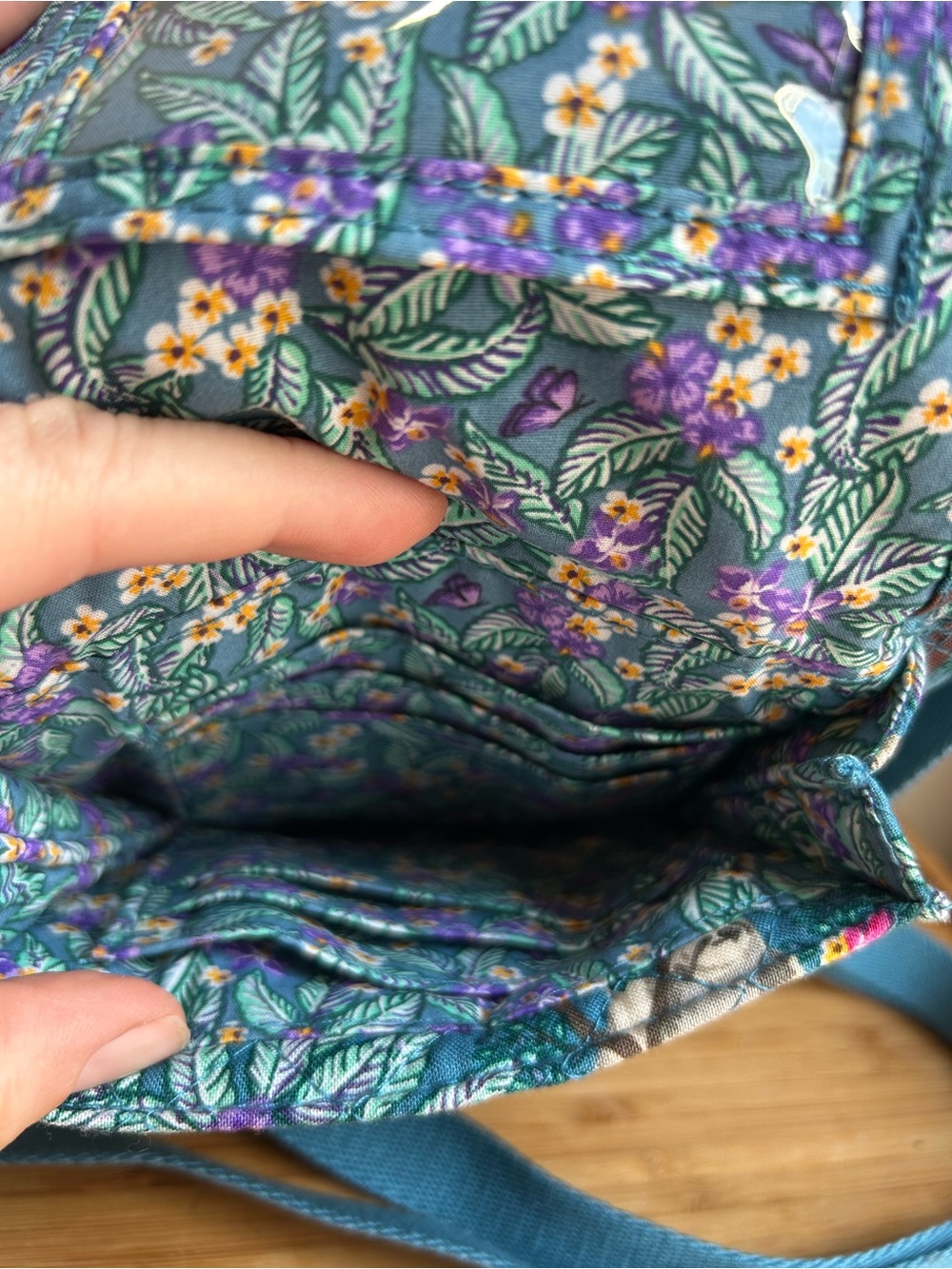 Vera Bradley Hanging Around Sloth Crossbody Bag Blue Floral Quilted Retired - Picture 6 of 10